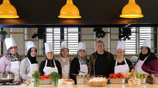 Beykoz’un Erguvanları Tezgâh Başına Geçti