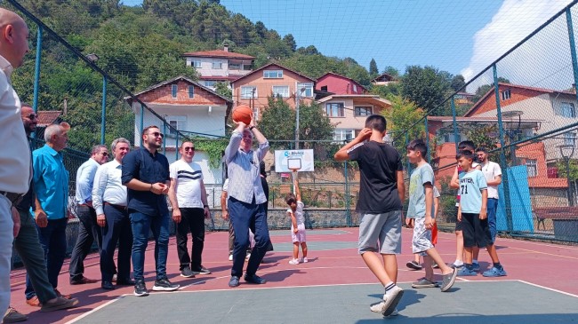 BAŞKAN KÖSELER, BASKETBOL NOSTALJİSİ YAPTI